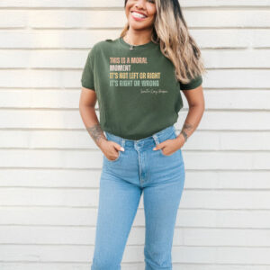 Not Right or Left It's Right Or Wrong Quote T-Shirt